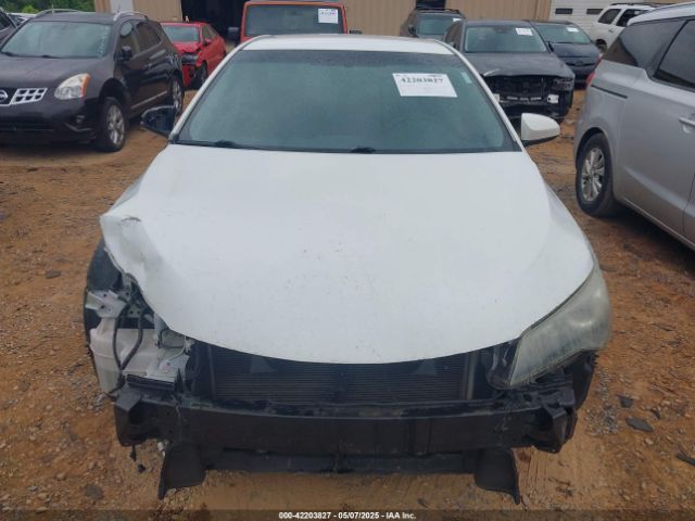 4T1BF1FK5HU304723 Toyota CAMRY SE