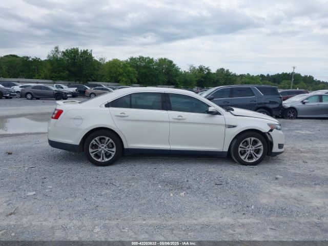 1FAHP2E84JG113165 Ford TAURUS SEL