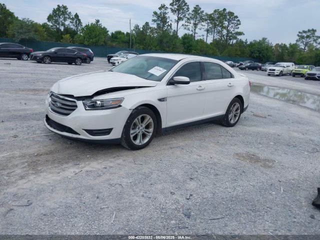 1FAHP2E84JG113165 Ford TAURUS SEL