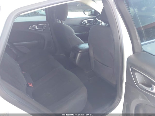 Chrysler 2015 2015 1C3CCCAB1FN586584 Image 8