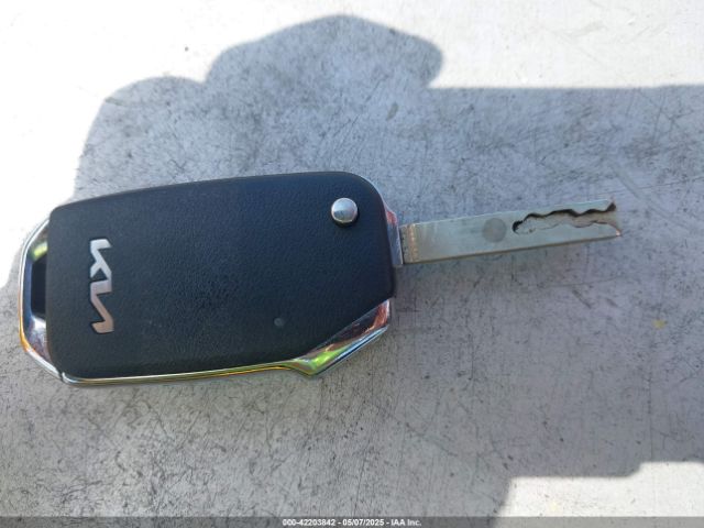 KNDJ23AU9P7874284 KIA SOUL LX