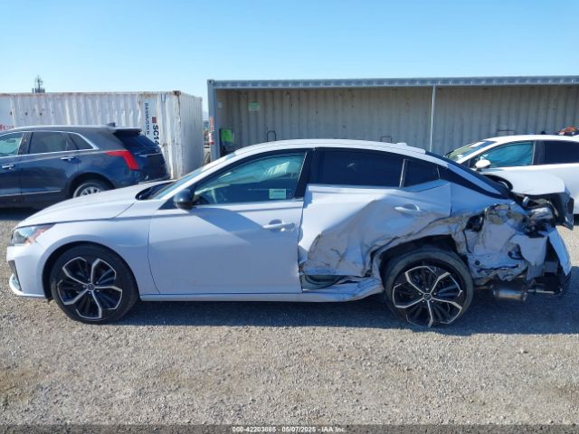 1N4BL4CV2RN432867 Nissan Altima Sr Fwd