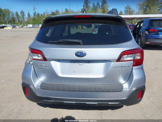 Subaru Outback 2.5i Premium 2018 4S4BSACC2J3305199 Image 17