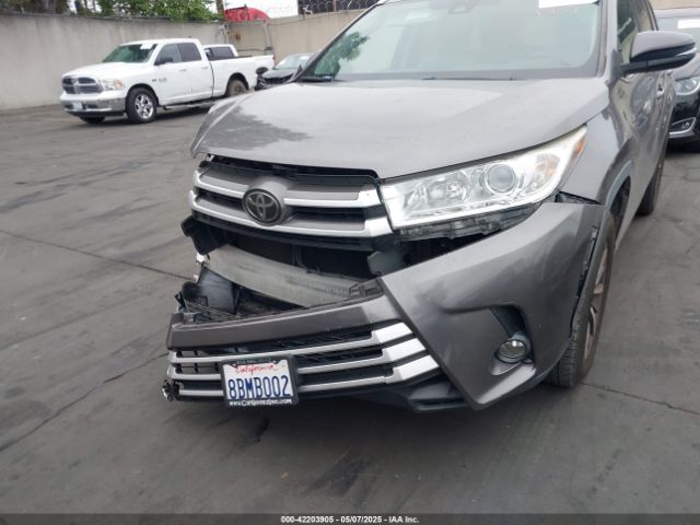 5TDKZRFH1HS526047 Toyota Highlander Xle