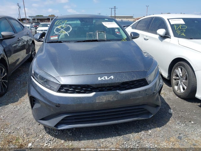 3KPF24AD8PE580547 KIA Forte Lxs