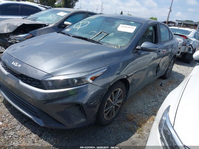 3KPF24AD8PE580547 KIA Forte Lxs