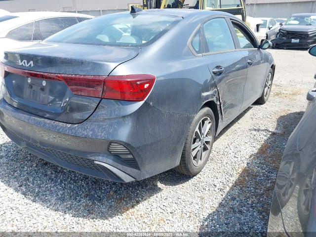 3KPF24AD8PE580547 KIA Forte Lxs