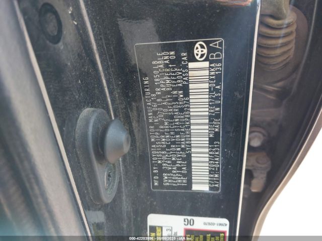 5YFBURHE1KP862976 Toyota COROLLA LE
