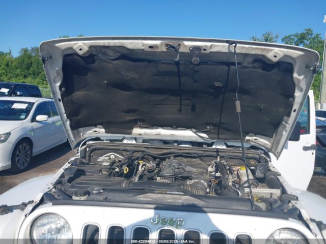 1C4BJWEG1GL250449 Jeep Wrangler Unlimited Sahara