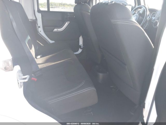 1C4BJWEG1GL250449 Jeep Wrangler Unlimited Sahara