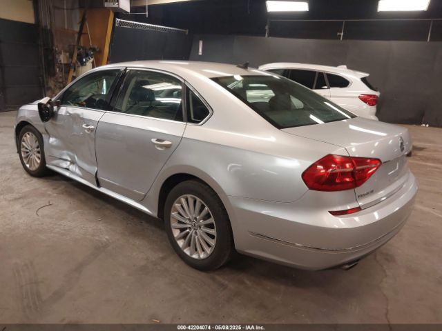 1VWBT7A30GC020823 Volkswagen Passat 1.8t Se
