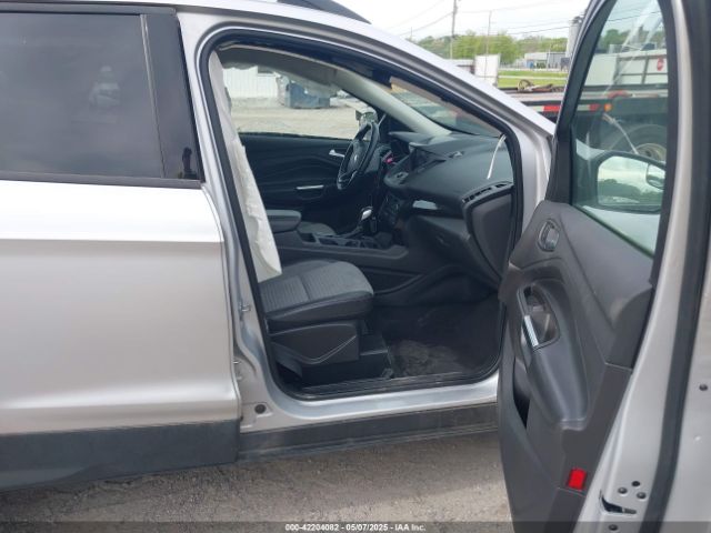 2019 FORD ESCAPE 1FMCU0GD1KUB64049 Photo 4