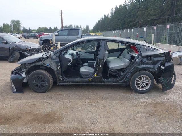 JTDKAMFP0M3179016 Toyota Prius Prime Limited