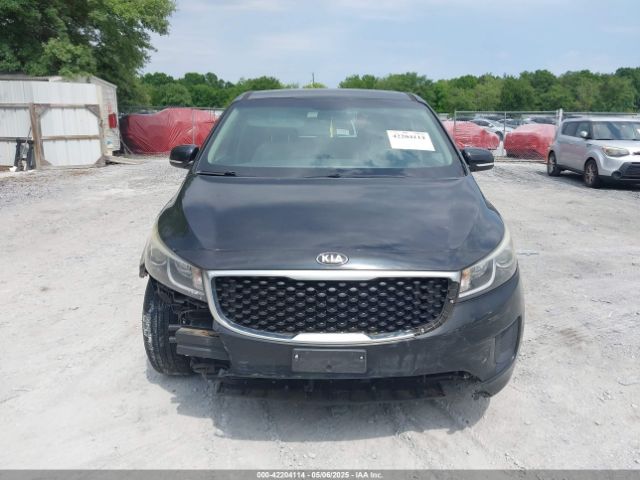 KNDMB5C14H6228203 KIA SEDONA LX