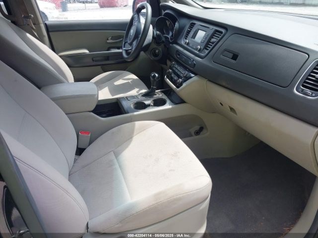 KNDMB5C14H6228203 KIA SEDONA LX