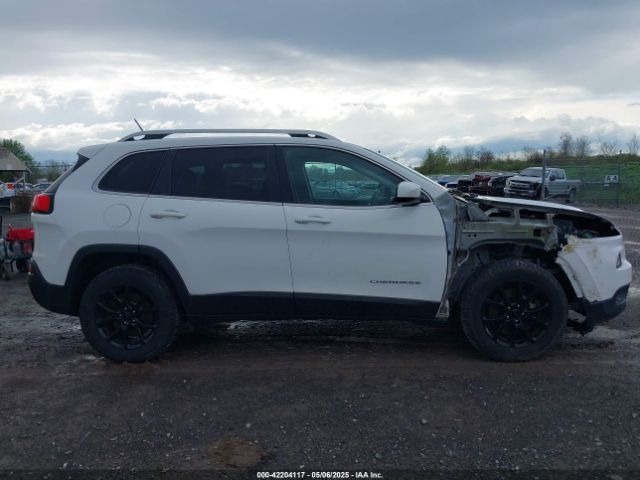 1C4PJMCB0FW744235 Jeep Cherokee Latitude