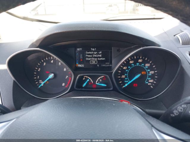 1FMCU0J95EUC22897 Ford Escape Titanium