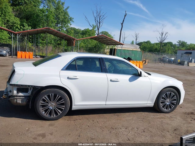 Chrysler 300 300s 2014 2C3CCAGGXEH142263 Image 13