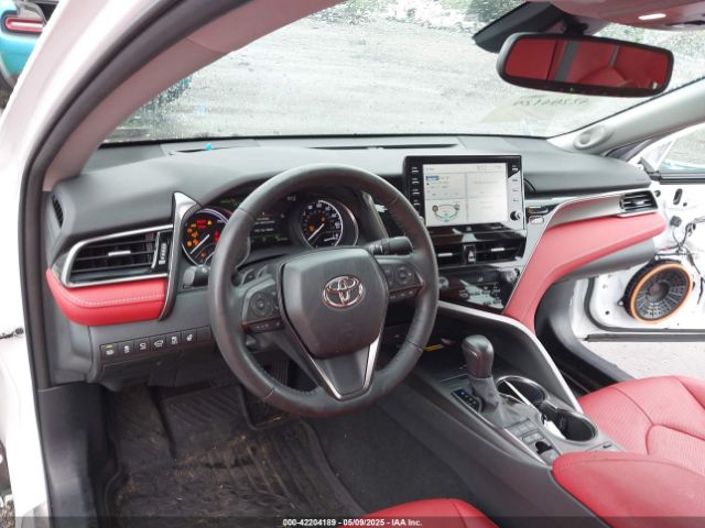 4T1K31AK5NU583117 Toyota Camry Xse Hybrid