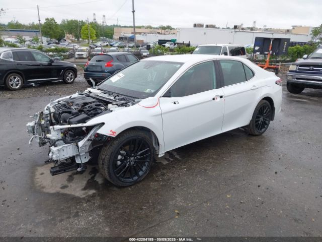 4T1K31AK5NU583117 Toyota Camry Xse Hybrid