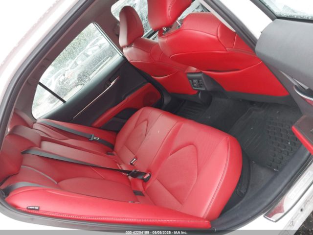 4T1K31AK5NU583117 Toyota Camry Xse Hybrid