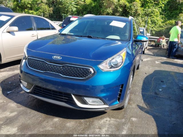 KNDCE3LC1H5081093 KIA Niro Touring