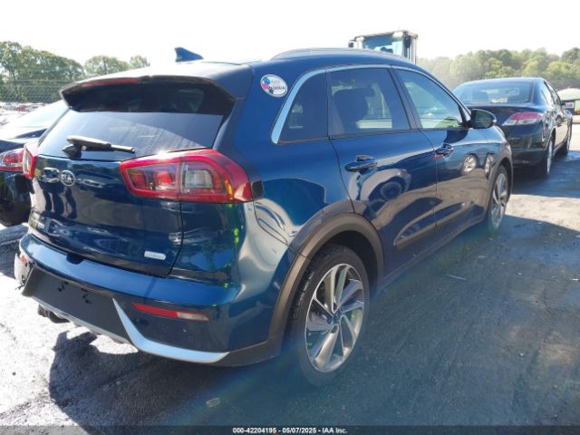 KNDCE3LC1H5081093 KIA Niro Touring