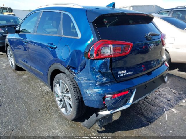 KNDCE3LC1H5081093 KIA Niro Touring