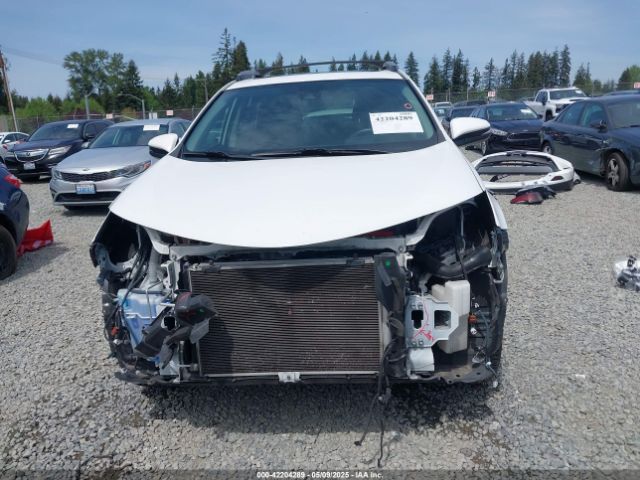 JTMRFREV0HD202243 Toyota Rav4 Xle