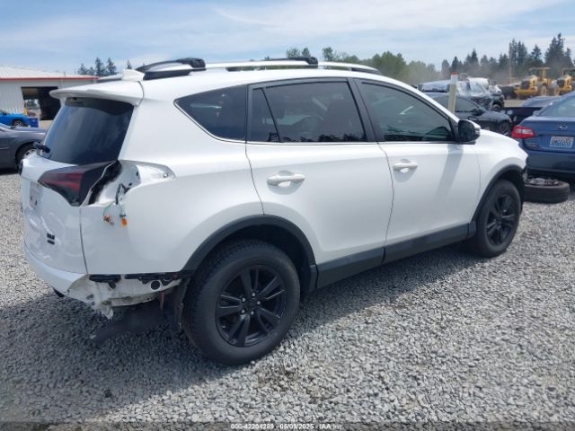 JTMRFREV0HD202243 Toyota Rav4 Xle