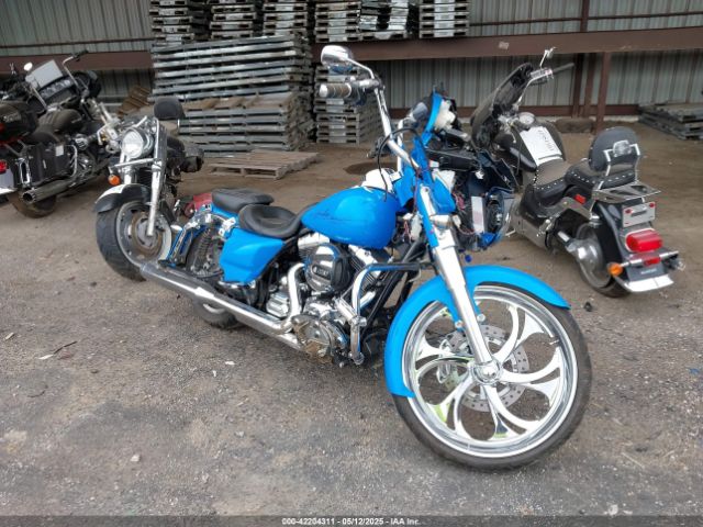 2014 HARLEY-DAVIDSON FLHX 1HD1KBM11EB614255