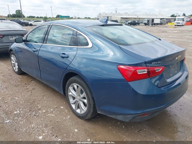 1G1ZD5ST2SF146165 Chevrolet Malibu Fwd 1lt
