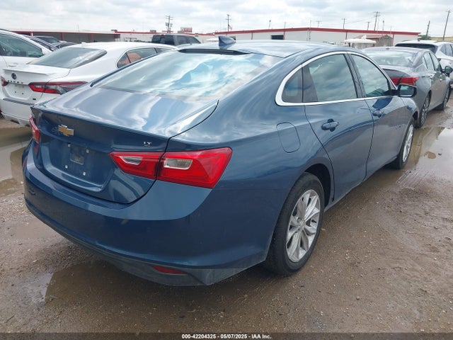 1G1ZD5ST2SF146165 Chevrolet Malibu Fwd 1lt