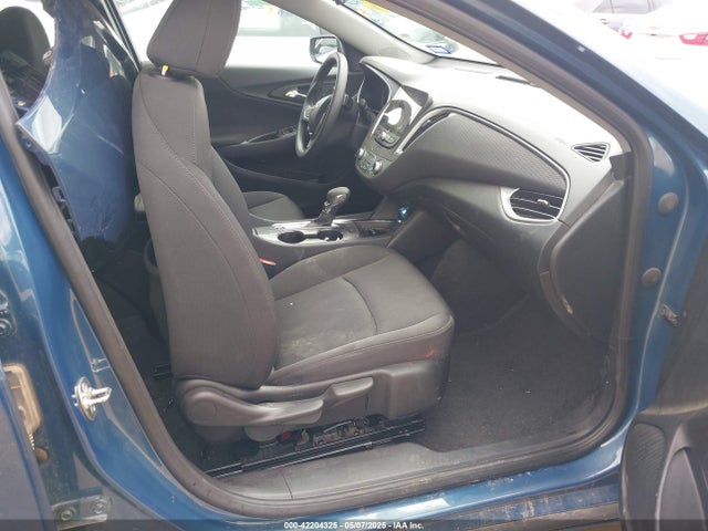 1G1ZD5ST2SF146165 Chevrolet Malibu Fwd 1lt