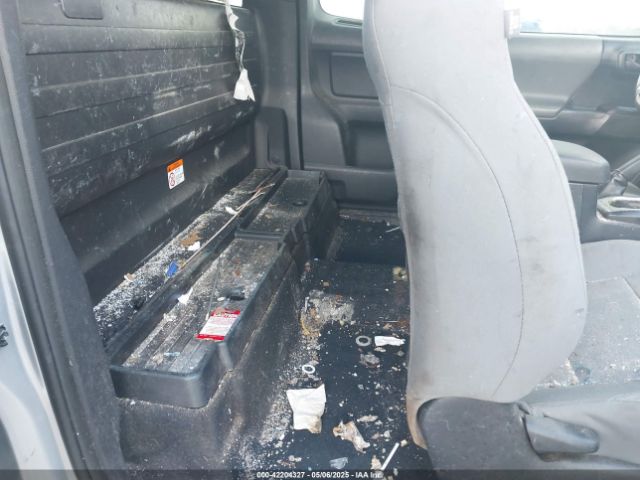 5TFRX5GN8HX089580 Toyota Tacoma Sr