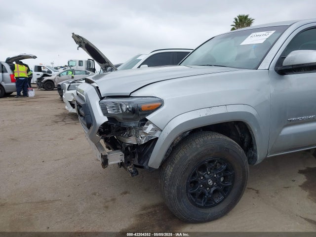 3TMCZ5AN4PM578006 Toyota Tacoma Sr5 V6