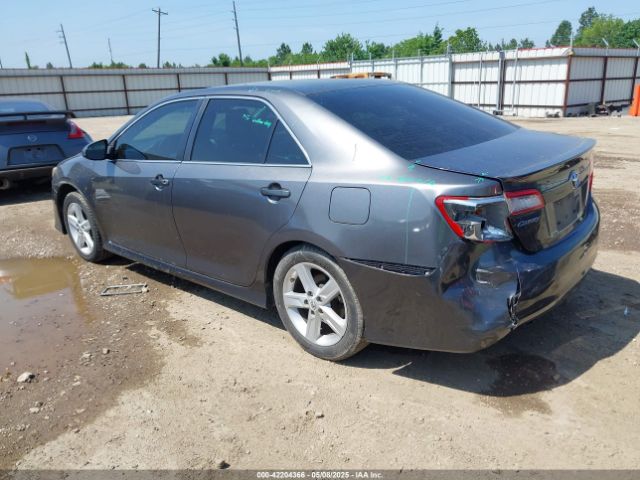 4T1BF1FKXEU446366 Toyota CAMRY SE
