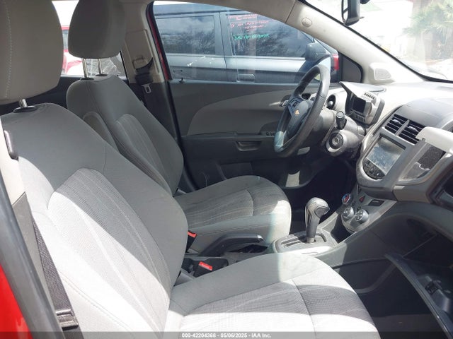 1G1JC5SB6F4130866 Chevrolet Sonic Lt Auto