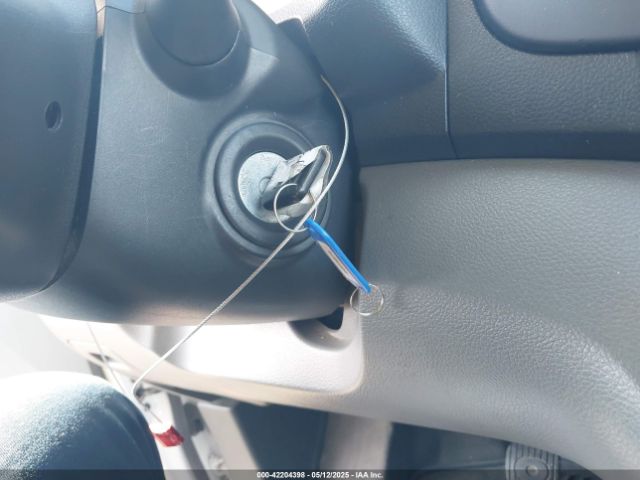 3N6CM0KN3HK700011 Nissan Nv200 S