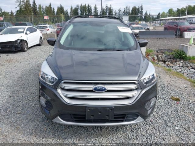 1FMCU9GD1JUC36399 Ford ESCAPE SE