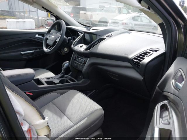 1FMCU9GD1JUC36399 Ford ESCAPE SE
