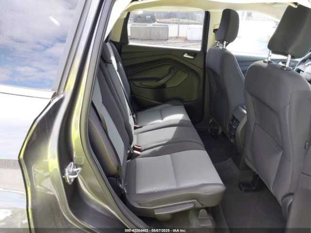 1FMCU9GD1JUC36399 Ford ESCAPE SE