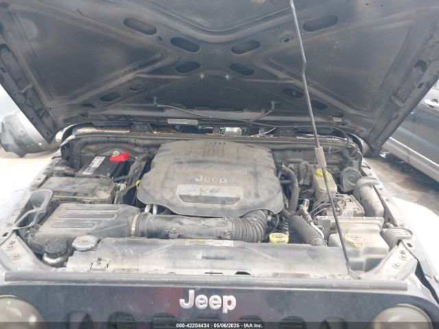 1C4BJWDG0EL290441 Jeep Wrangler Unlimited Sport
