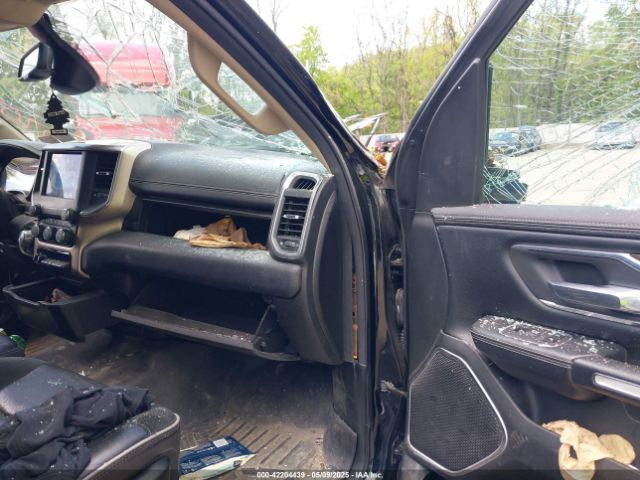 1C6SRFJT1KN725291 RAM 1500 Laramie  4x4 5'7 Box