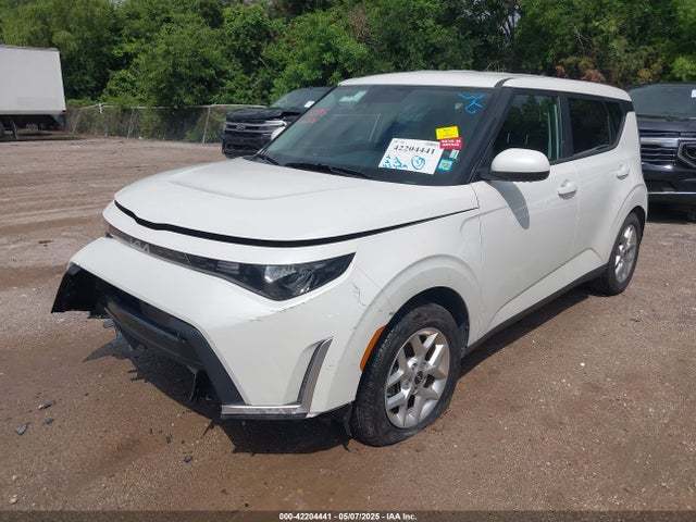 KNDJ23AU5P7865680 KIA SOUL LX