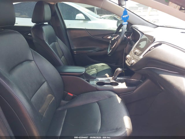1G1ZE5ST3GF245811 Chevrolet MALIBU 1LT