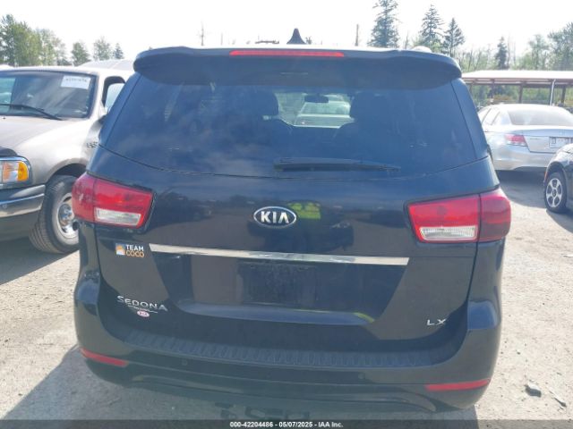 KNDMB5C17H6252737 KIA SEDONA LX