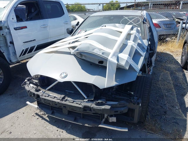 BMW 330e 2024 3MW39FF06R8E82471 Image 13