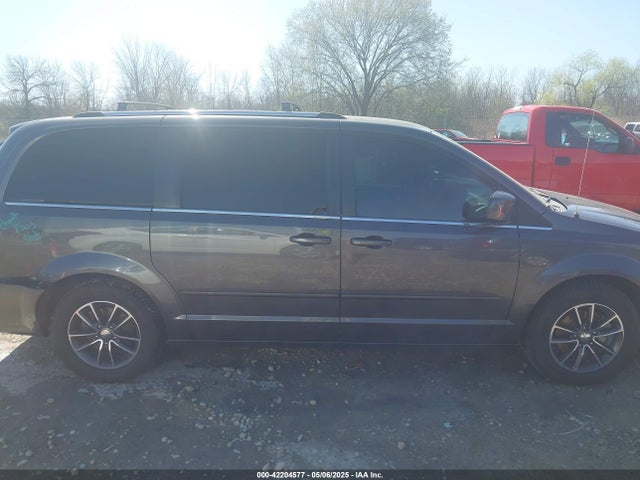 2C4RDGCG6HR761355 Dodge Grand Caravan Sxt