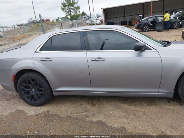 2C3CCAAG5FH779779 Chrysler 300 Limited